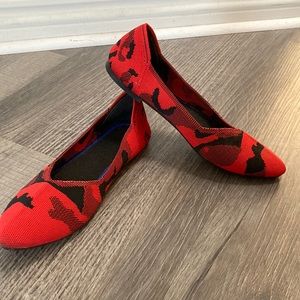 EUC Two Tone Pointed Toe Knit Flats Women’s 8